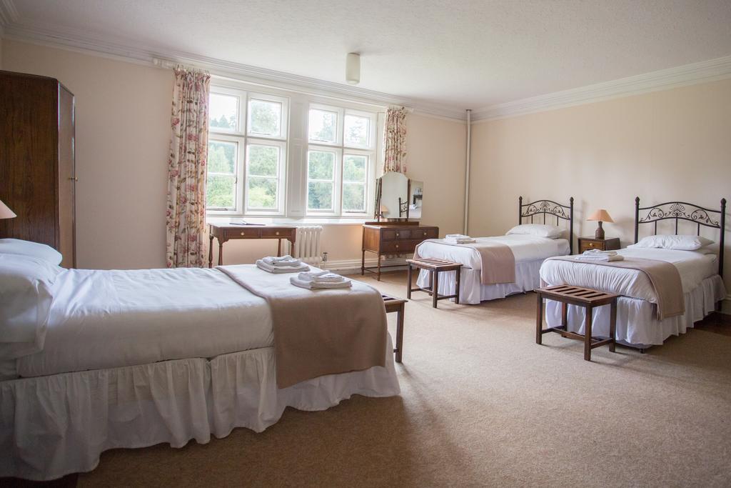 Гостьовий будинок Gregynog Hall Tregynon Екстер'єр фото